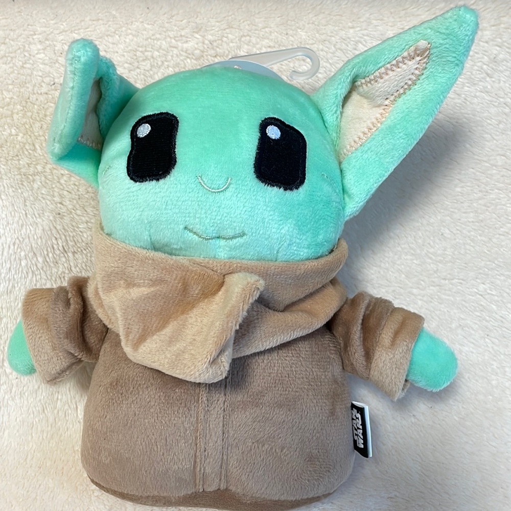 🎉HP🎉 Star Wars 9” Mandalorian “The Child” Plush Figure Dog Toy with Squeaker